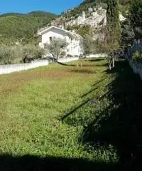 Vendita Villa da 270mq con due garage