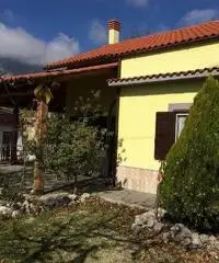 Villa singola in Vendita a Aielli di 130 mq
