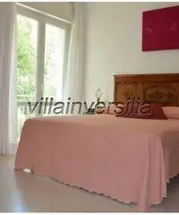 Villa singola in vendita a Pietrasanta 348 mq