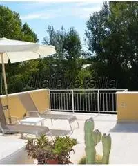 Villa singola in vendita a Pietrasanta 348 mq