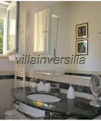 Villa singola in vendita a Pietrasanta 348 mq