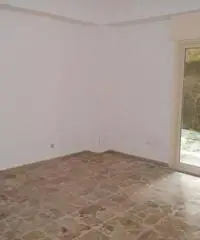 Quadrilocale con cortile