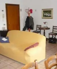 BAGGIOVARA App.to con 2 camere + studio e garage