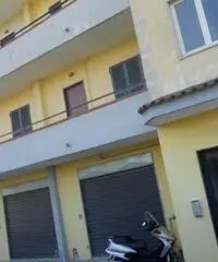 LICOLA TRIVANI 80 mq OTTIMO STATO € 99.000 LICOLA TRIVANI 80 mq OTTIMO STATO € 99.000