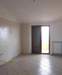 rifITI 013-AA22982 - Attico / Mansarda in Vendita a Giugliano in Campania - Licola di 85 mq