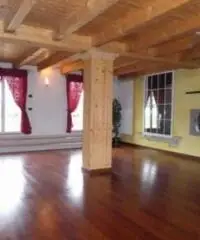 Vendita Villa da 345mq con due garage