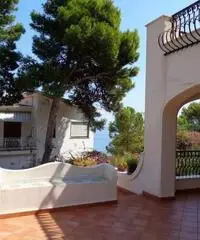 ALFA - AM014 - Villa con Piscina Zona Mare