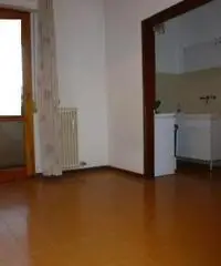 Appartamento in vendita a Cascina 90 mq