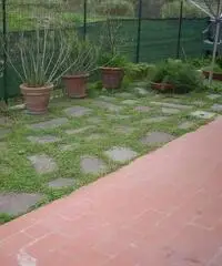 APPARTAMENTO di 3 vani e di 65 mq (CARMIGNANO)