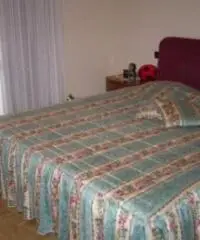 VILLA A SCHIERA di 6 vani e di 220 mq (POGGIO A CAIANO)