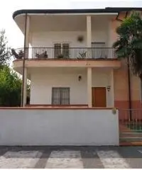 rif: 440 - Cervia, appartamento cinque locali con giardino privato