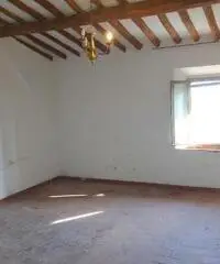 Porzione di casa in vendita a Poggibonsi 200 mq