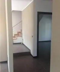 Vendita Cinque locali in Via Degli Alpini Vendita Cinque locali in Via Degli Alpini