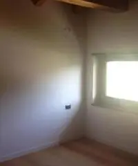 Vendita Cinque locali in Via Degli Alpini Vendita Cinque locali in Via Degli Alpini