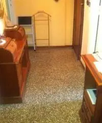 Via Lagarina Metro fermata Marche Corso Francia alloggio Trilocale