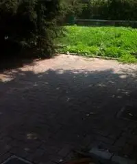 Villa Bifamiliare con terrazzo in via privata zona residenziale Villa Bifamiliare con terrazzo in via privata zona residenziale