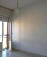 Centro città: Vendita Cinque locali in Via Girolamo Crescentini