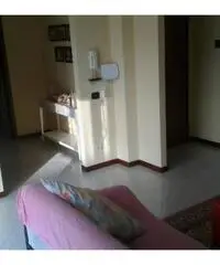 Vergiate - ampio trilocale con cantina e box