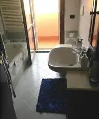 Vendita Trilocale da 10mq con due garage