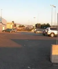 Affitto Capannone in Via Siligato