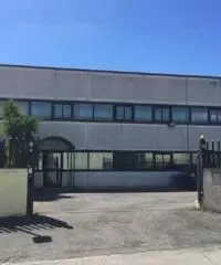 Affitto Capannone in via della fisica snc