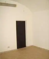 Affitto Magazzino in Piazza Metabo