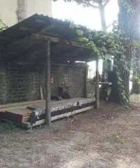 Affitto Magazzino in Via Spinabella