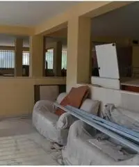 Affitto Magazzino in Via Cuneo