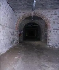 Affitto Magazzino in Via Orlando Ferrazza