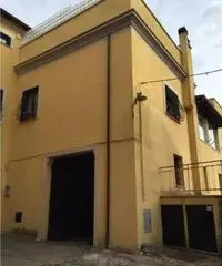 Affitto Magazzino in Viale Giacomo Matteotti