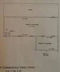 Capannone commerciale 180 mÂ² a Monterotondo Scalo (Rm)