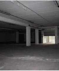 Colle Fiorito: Vendita Magazzino in Via dei Mughetti