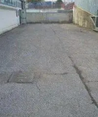 Guidonia: Affitto Capannone in Via Nazionale Tiburtina Guidonia: Affitto Capannone in Via Nazionale Tiburtina