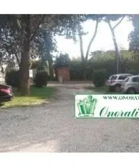 Guidonia: Vendita Capannone in Via Nazionale Tiburtina
