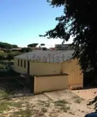 Isola Sacra: Vendita Capannone in via Rombon