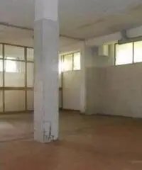 Locale C1 in affitto