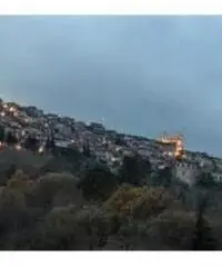 Macere: Vendita Capannone in Contrada Colle dei Fiori