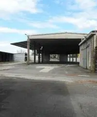 Monterotondo Scalo: Vendita Capannone in via I. Galvani Monterotondo Scalo: Vendita Capannone in via I. Galvani