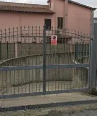 Pavona: Affitto Magazzino in Via Frosinone