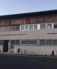 Pavona: Vendita Capannone in Via dei Tulipani Pavona: Vendita Capannone in Via dei Tulipani