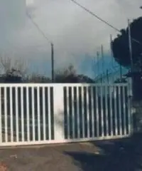 Pian Di Gerri: Vendita Capannone in Via di Cori