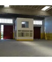 POMEZIA CAPANNONE INDUSTRIALE DI 400 MQ.