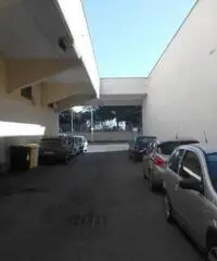 Pratica Di Mare: Affitto Magazzino in Viale Anchise Pratica Di Mare: Affitto Magazzino in Viale Anchise