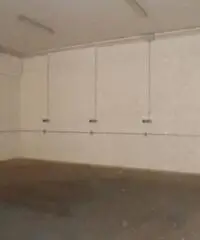 Pratica Di Mare: Affitto Magazzino in Viale Anchise Pratica Di Mare: Affitto Magazzino in Viale Anchise