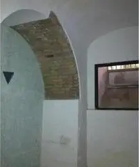 RifITI 048-1318 - Magazzino in Affitto a Roma - Prati/Delle Vittorie/Borgo di 200 mq