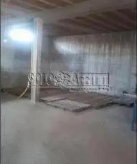 Stazione Di Vigna Di Valle: Affitto Magazzino da 50mq