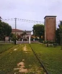 Vendita magazzino mq. 94 - Zona Altaura Vendita magazzino mq. 94 - Zona Altaura