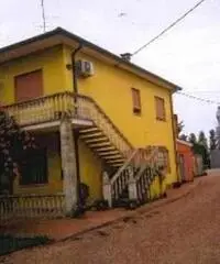 Vendita magazzino mq. 94 - Zona Altaura Vendita magazzino mq. 94 - Zona Altaura