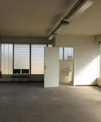 Capannone / Fondo in vendita a Parma, Parma Frazioni - Delegazioni Capannone / Fondo in vendita a Parma, Parma Frazioni - Delegazioni