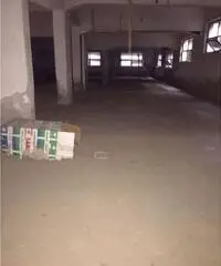 Pressi Piazza Garibaldi, deposito con accesso carrabile, cod. LS 14295